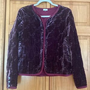 Ecru quilted velvet blazer, size Small💕